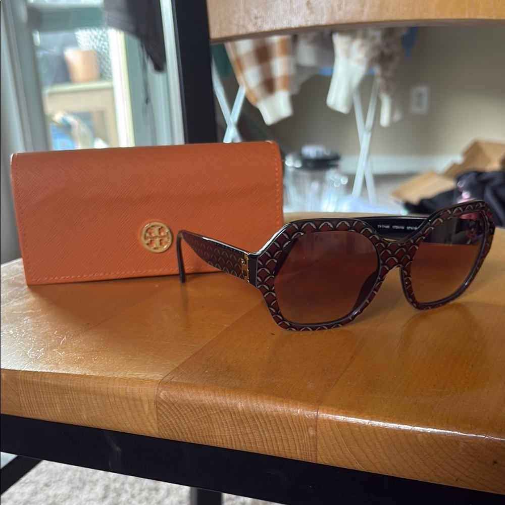 Tory Burch Brown Patterned Sunglasses